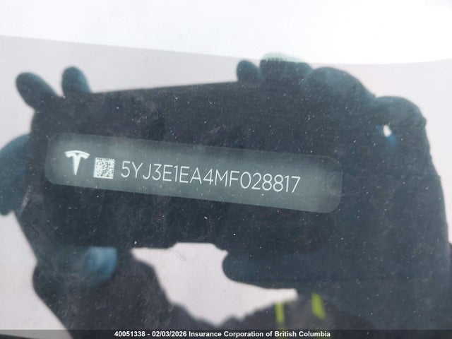 5YJ3E1EA4MF028817 Tesla MODEL 3