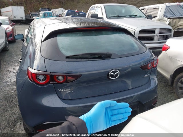 JM1BPBLM8R1655240 Mazda 3 Preferred