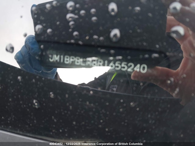 JM1BPBLM8R1655240 Mazda 3 Preferred