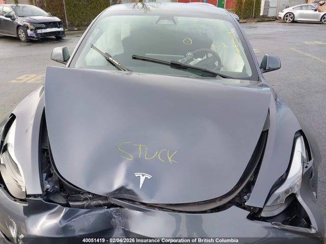5YJ3E1EB2PF701701 Tesla MODEL 3