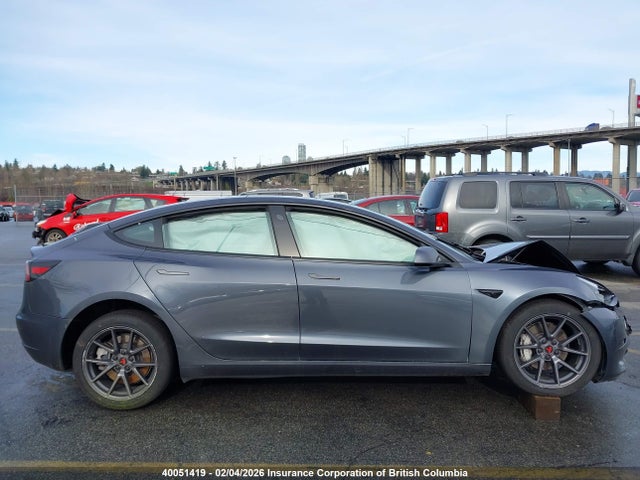 5YJ3E1EB2PF701701 Tesla MODEL 3