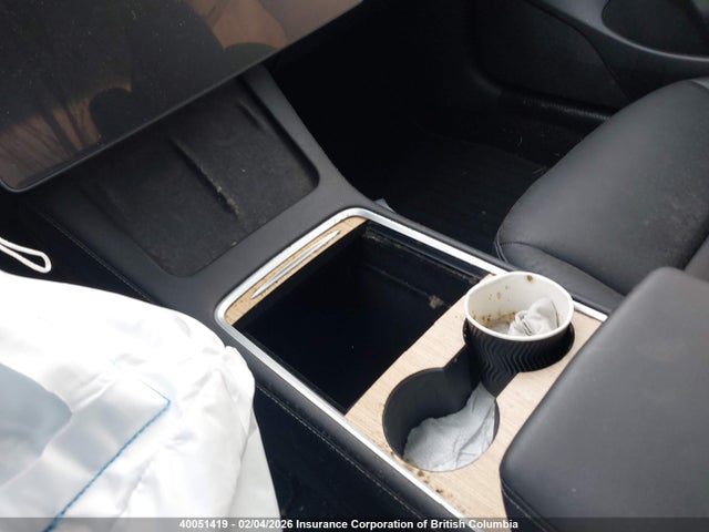 5YJ3E1EB2PF701701 Tesla MODEL 3