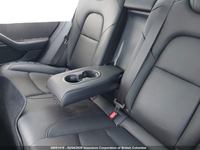 5YJ3E1EB2PF701701 Tesla MODEL 3