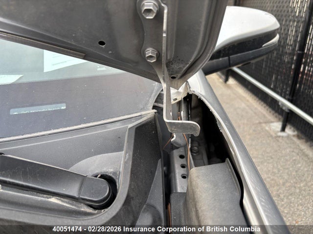JTMDJREV1HD136410 Toyota RAV4