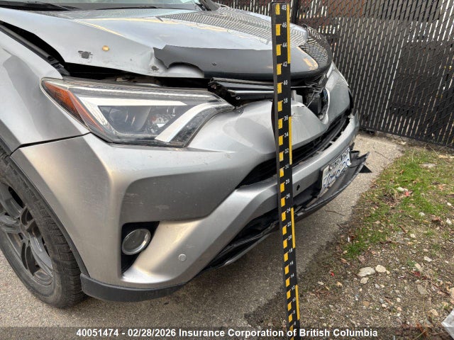 JTMDJREV1HD136410 Toyota RAV4