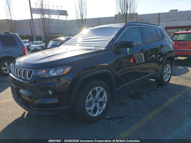 Jeep Compass Latitude 2025 3C4NJDBN1ST566094 Image 2