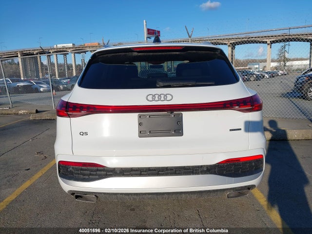 WA12AAGU5S2021996 Audi Q5 Premium Plus