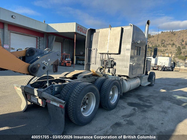 1XPXD49X4JD481342 Peterbilt 389