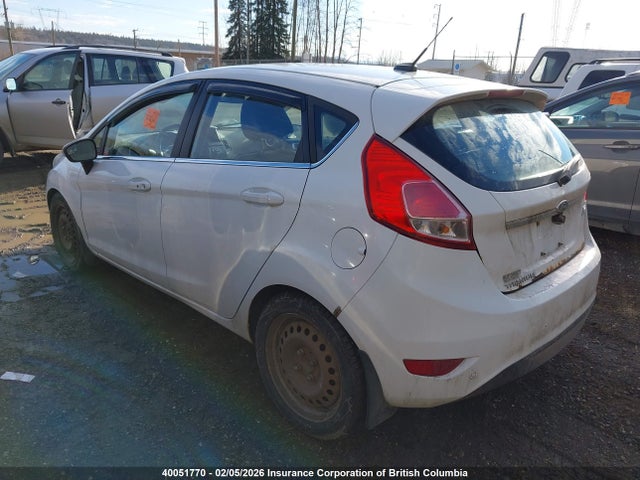 3FADP4FJ4EM124352 Ford Fiesta Titanium
