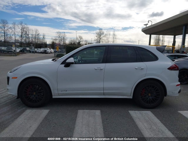 Porsche Cayenne Gts 2016 WP1AD2A22GLA70921 Image 14