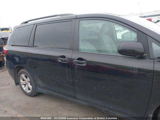 Toyota Sienna L 2020 5TDZZ3DC5LS070825 Image 14