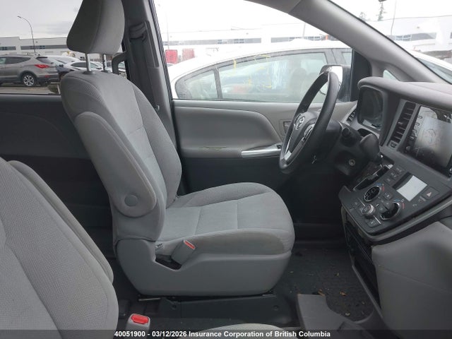 Toyota Sienna L 2020 5TDZZ3DC5LS070825 Image 5