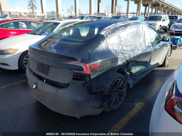 5YJ3E1EB5SF884147 Tesla MODEL 3