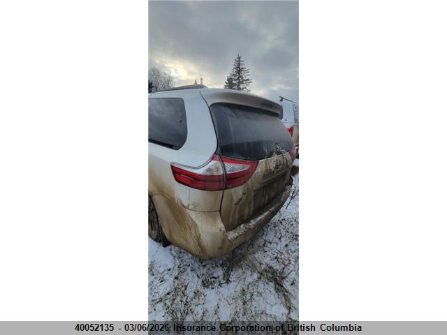 5TDDZ3DC2HS188347 Toyota Sienna Xle/limited