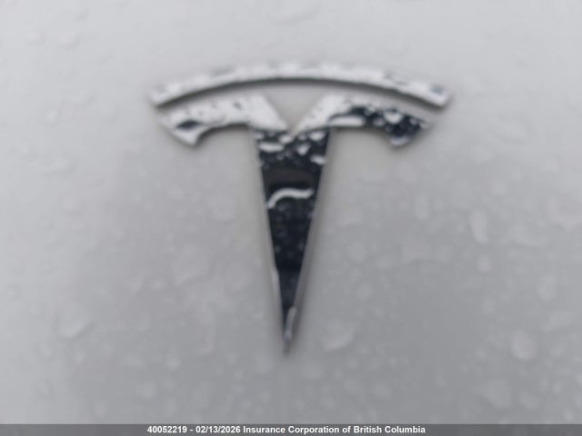 7SAYGDEE6NF542273 Tesla Model Y