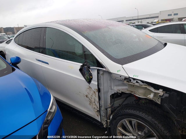 5YJXCDE27HF078926 Tesla Model X Awd/standard Range