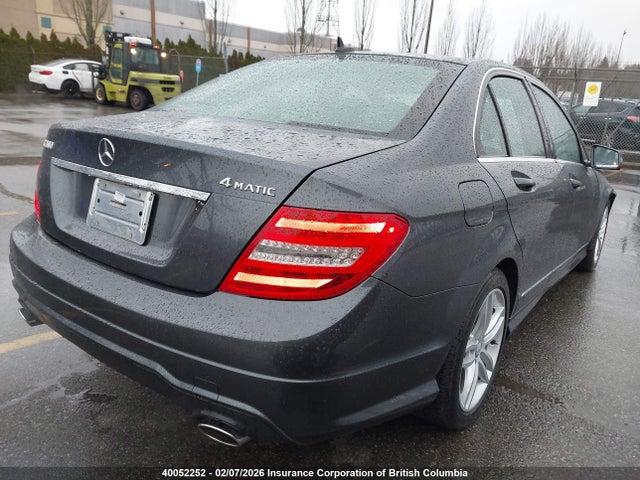 Mercedes-Benz C 300 4matic 2014 WDDGF8AB1EA962875 Image 4