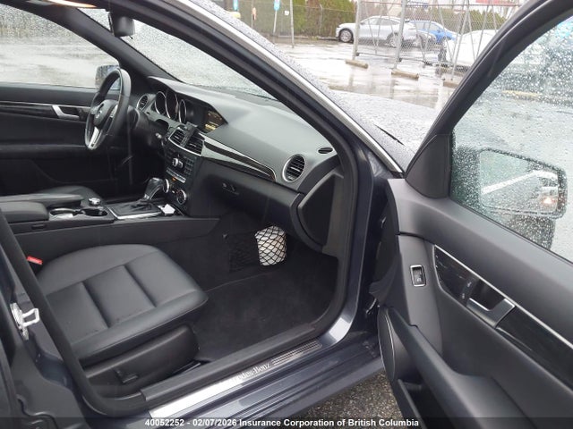 Mercedes-Benz C 300 4matic 2014 WDDGF8AB1EA962875 Image 5