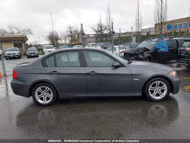 Продажа на аукционе авто 2008 Bmw 328xi, vin: WBAVC735X8KX90594, номер лота: 40052326