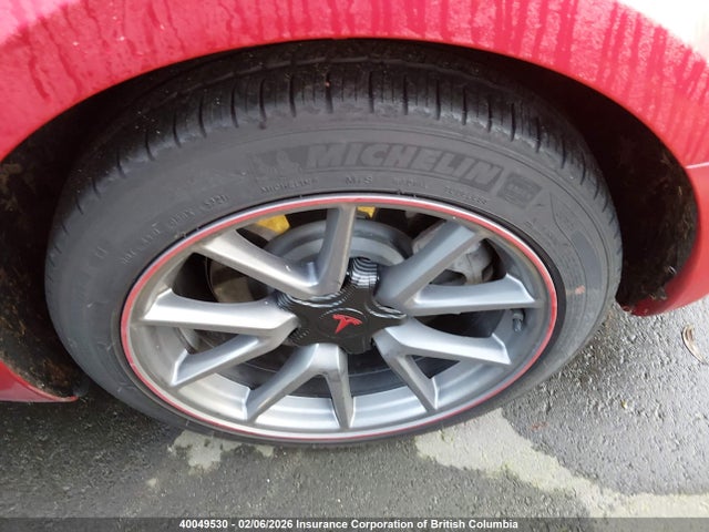 5YJ3E1EA6NF235100 Tesla MODEL 3