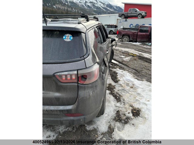 3C4NJDBB7JT402238 Jeep Compass Latitude