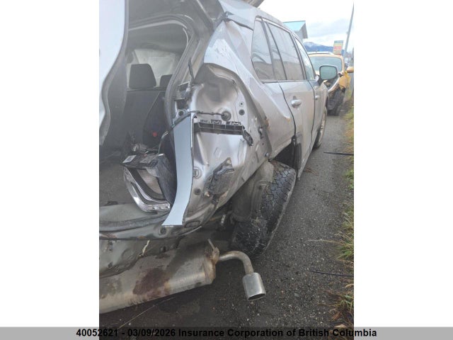 2T3RWRFV9MW110253 Toyota RAV4
