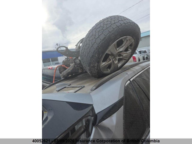 2T3RWRFV9MW110253 Toyota RAV4