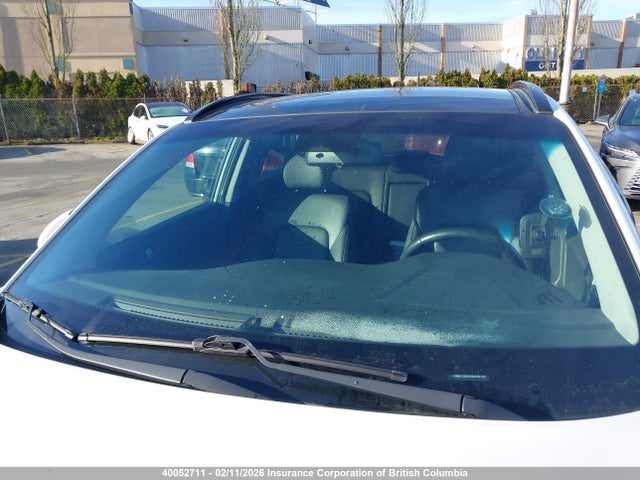 KM8J33A42HU428120 Hyundai TUCSON SE