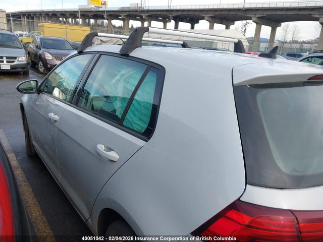 3VWG17AU5JM269077 Volkswagen GOLF S/SE