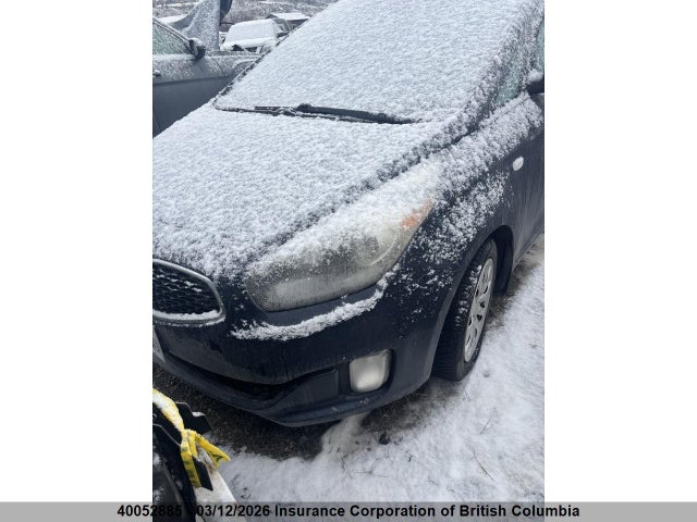40052885 :رقم المزاد ، KNAHT8A34F7080188 vin ، 2015 Kia Rondo مزاد بيع