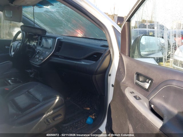 Toyota SIENNA SE 2016 5TDXK3DC8GS748422 Image 5