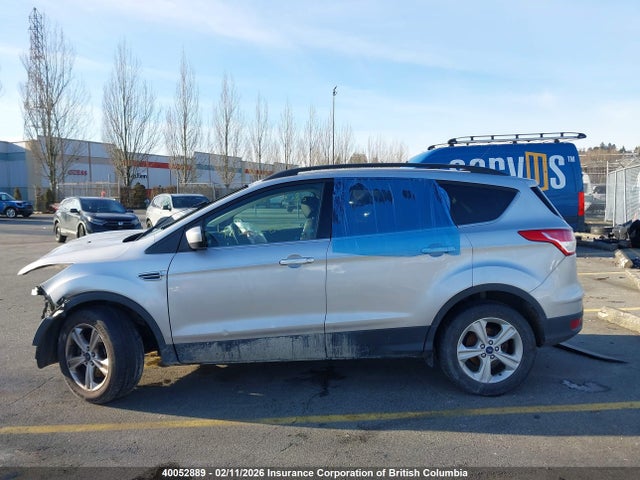 1FMCU9GX8FUB99305 Ford ESCAPE SE
