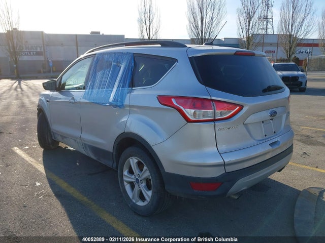 1FMCU9GX8FUB99305 Ford ESCAPE SE