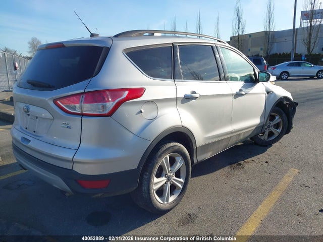1FMCU9GX8FUB99305 Ford ESCAPE SE