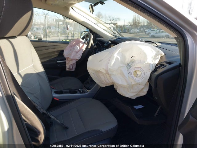 1FMCU9GX8FUB99305 Ford ESCAPE SE