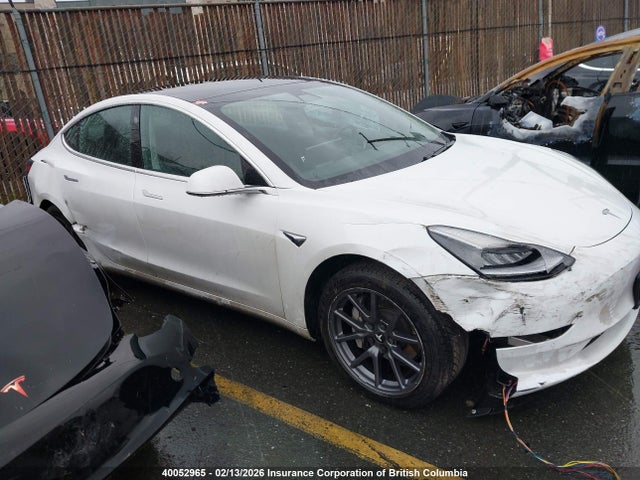 5YJ3E1EA8LF715703 Tesla MODEL 3