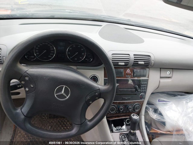 Продажа на аукционе авто 2005 Mercedes-benz C 230k Sport Sedan, vin: WDBRF40J95F703704, номер лота: 40051061