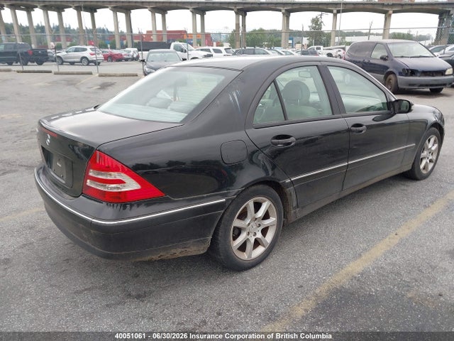 Продажа на аукционе авто 2005 Mercedes-benz C 230k Sport Sedan, vin: WDBRF40J95F703704, номер лота: 40051061