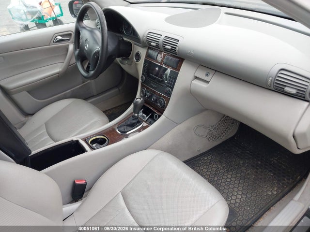 Продажа на аукционе авто 2005 Mercedes-benz C 230k Sport Sedan, vin: WDBRF40J95F703704, номер лота: 40051061