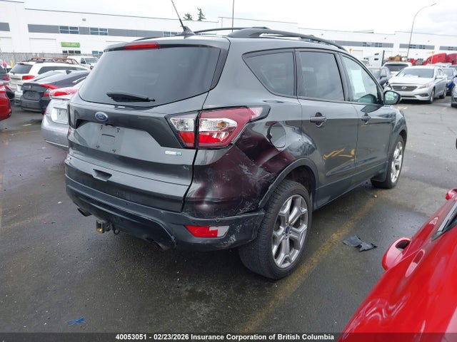 1FMCU9J91JUC97515 Ford Escape Titanium