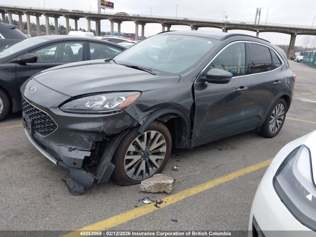 1FMCU9DZ1LUC46725 Ford Escape Titanium