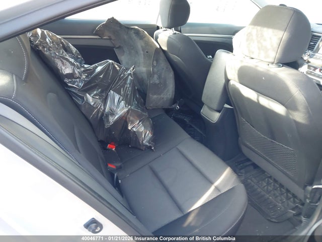 KMHD84LFXHU339978 Hyundai Elantra Se/value/limited