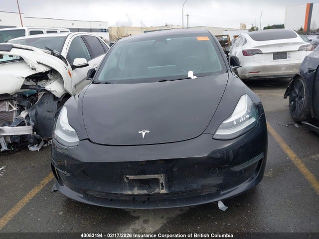 5YJ3E1EA8JF027424 Tesla MODEL 3