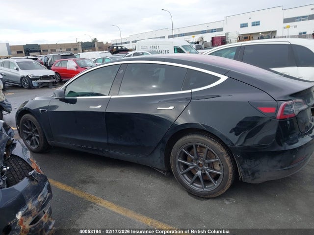 5YJ3E1EA8JF027424 Tesla MODEL 3