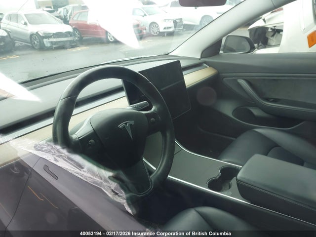 5YJ3E1EA8JF027424 Tesla MODEL 3