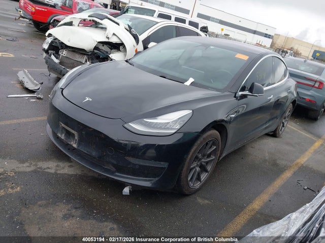 5YJ3E1EA8JF027424 Tesla MODEL 3