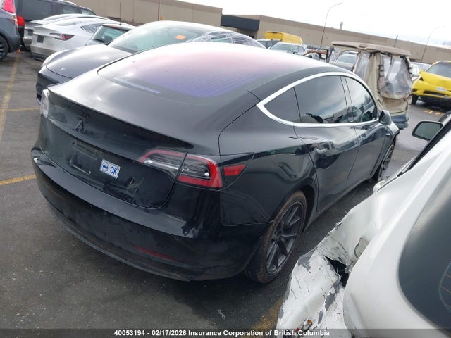 5YJ3E1EA8JF027424 Tesla MODEL 3