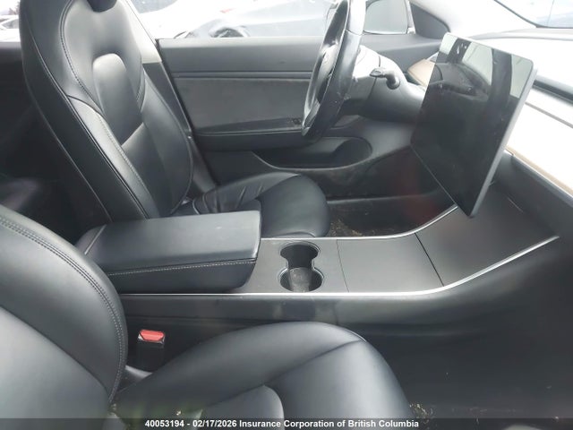 5YJ3E1EA8JF027424 Tesla MODEL 3