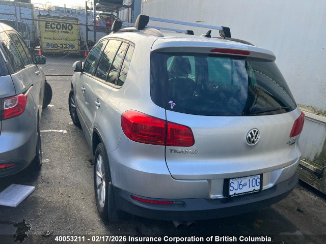 WVGNV7AX4HW511842 Volkswagen Tiguan Wolfsburg