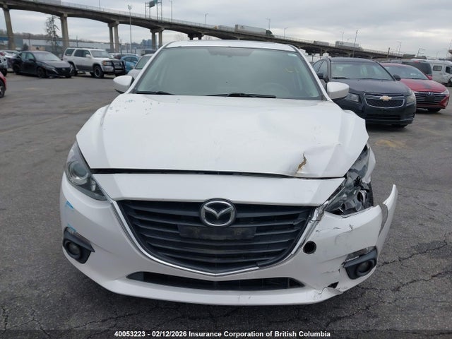 3MZBM1V77FM181089 Mazda 3 TOURING